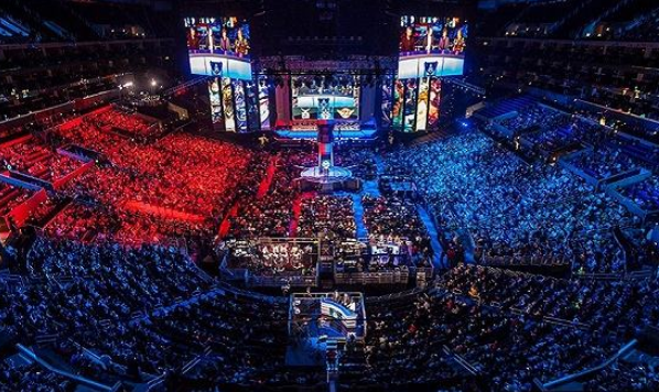 队敲响了警 队敲响了警