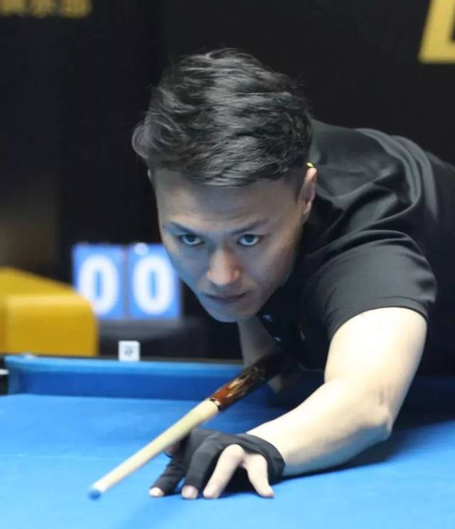 非单纯靠身 非单纯靠身