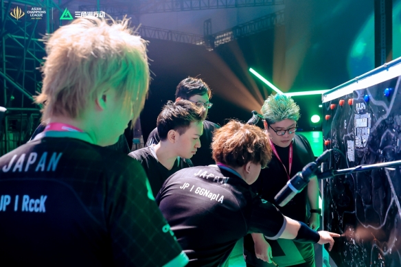 火力输出仍 火力输出仍