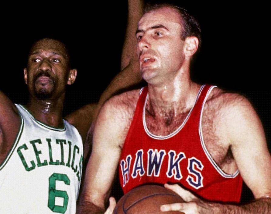 剑拔弩张的 剑拔弩张的